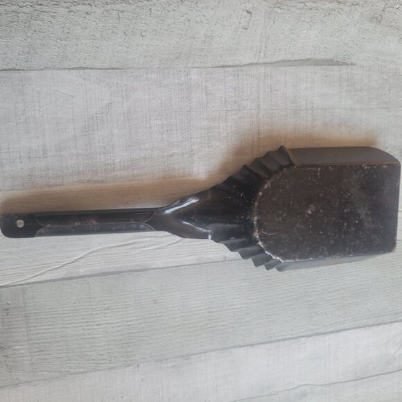 Vintage Decorative Metal Coal Ash Shevel Dustpan  With Snack Design & "On The Ho - Picture 4 of 5